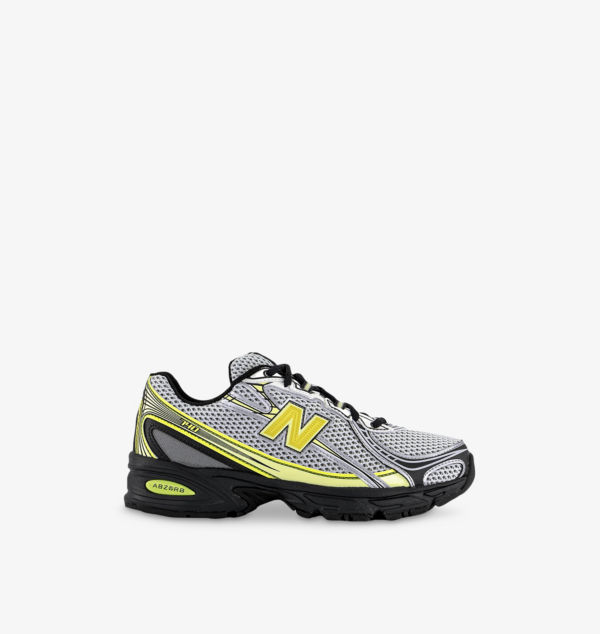 

740 кроссовок из металлизированной смешанной сетки New Balance, белый