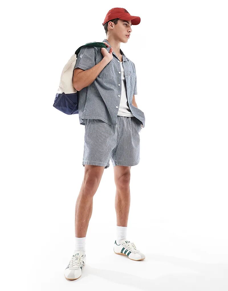 

Шорты Levi's XX Chino Bay из твила в полоску со шнурком, средне-синего цвета