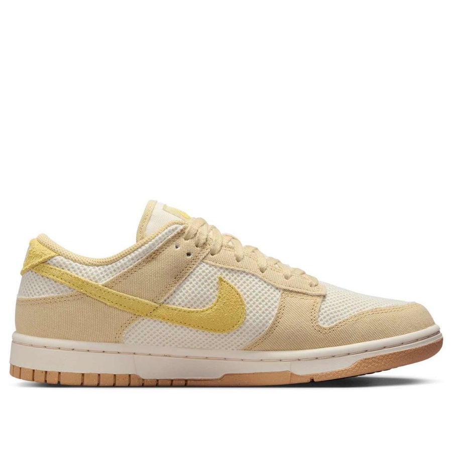Кроссовки (WMNS) Nike Dunk Low Next Nature SE 'Team Gold', золотой — фото 2
