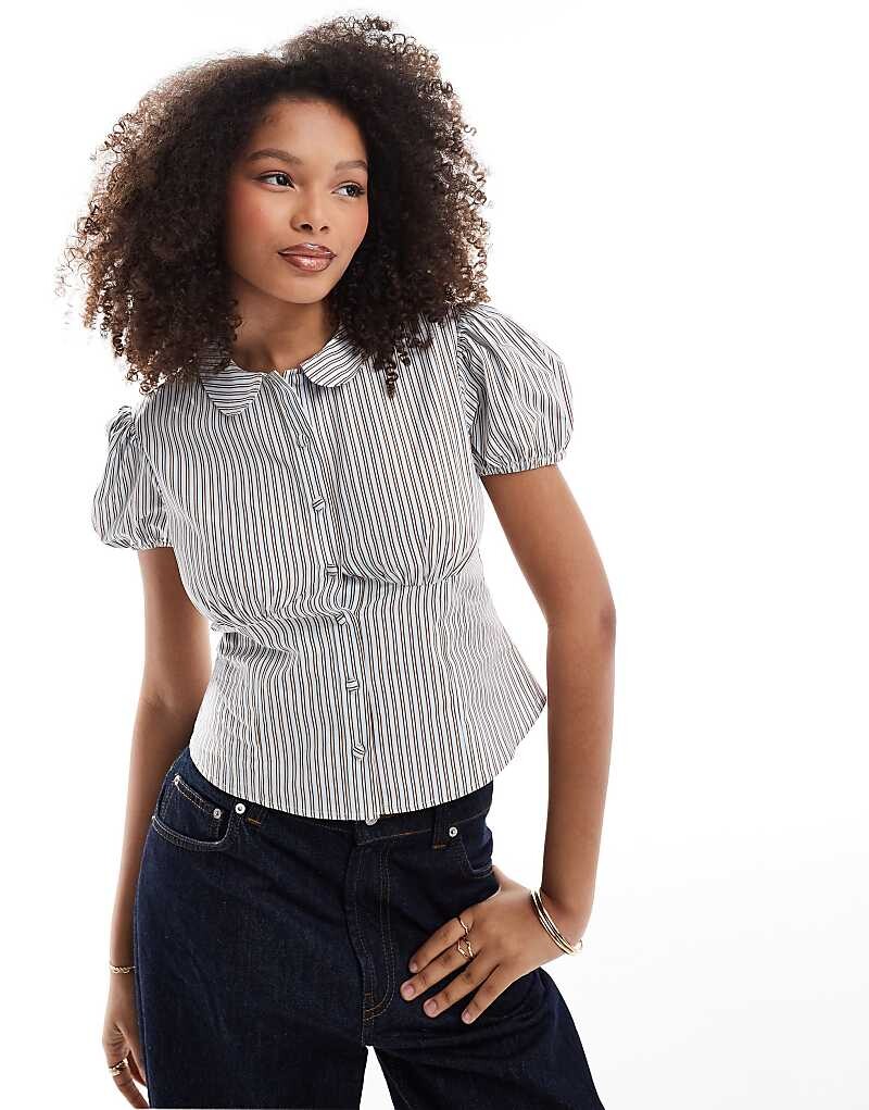 

ASOS DESIGN – приталенная рубашка из поплина в синюю полоску
