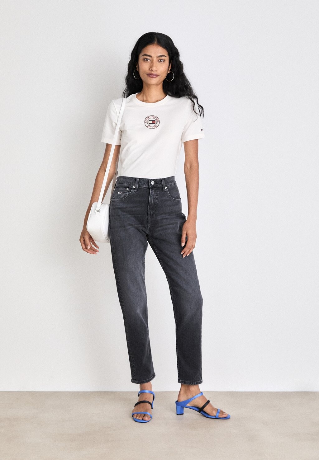 

Джинсы узкого кроя IZZIE Tommy Hilfiger, черный деним