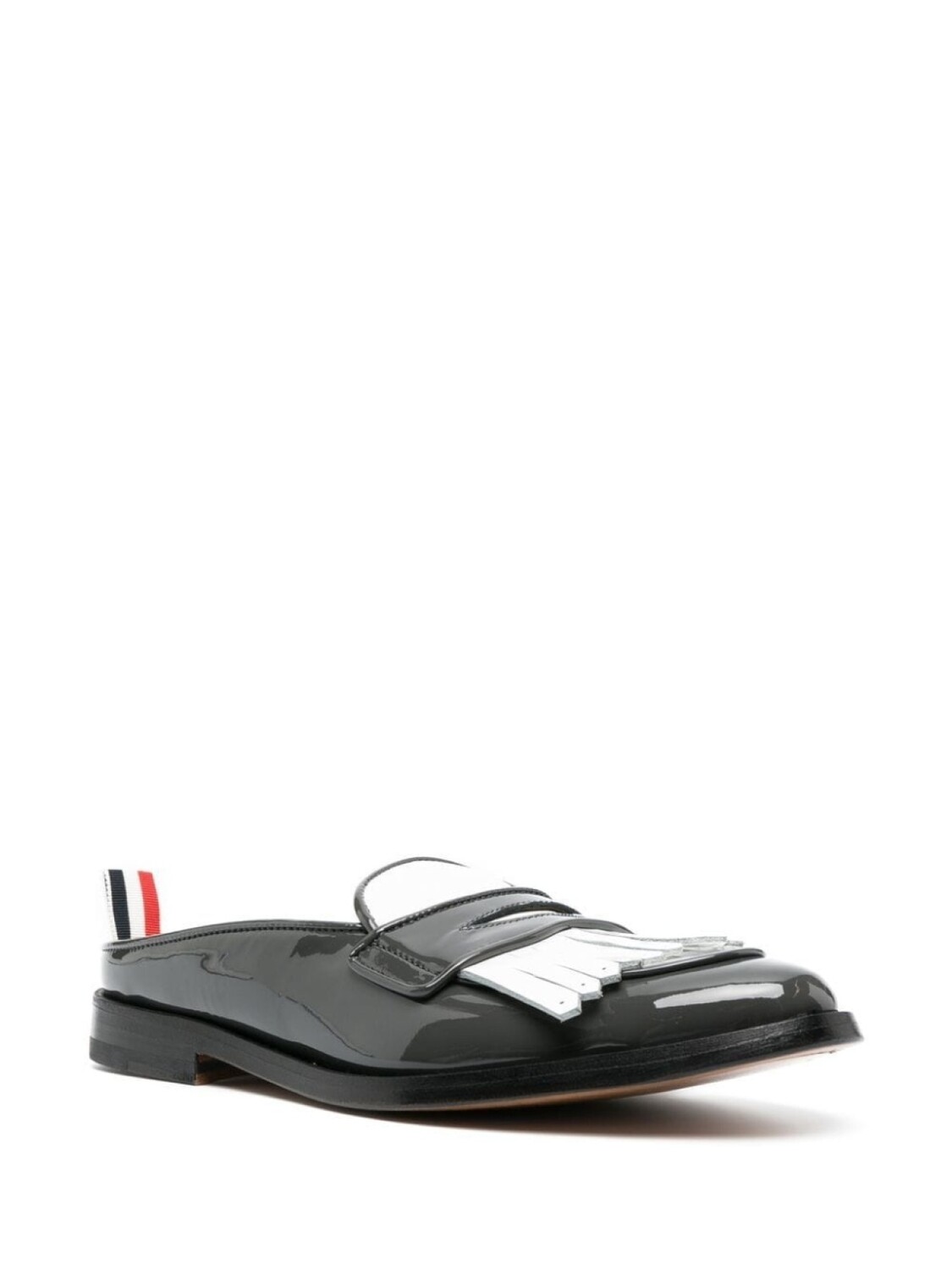Thom Browne fringe-detail patent-leather mule loafers, серый — фото 2