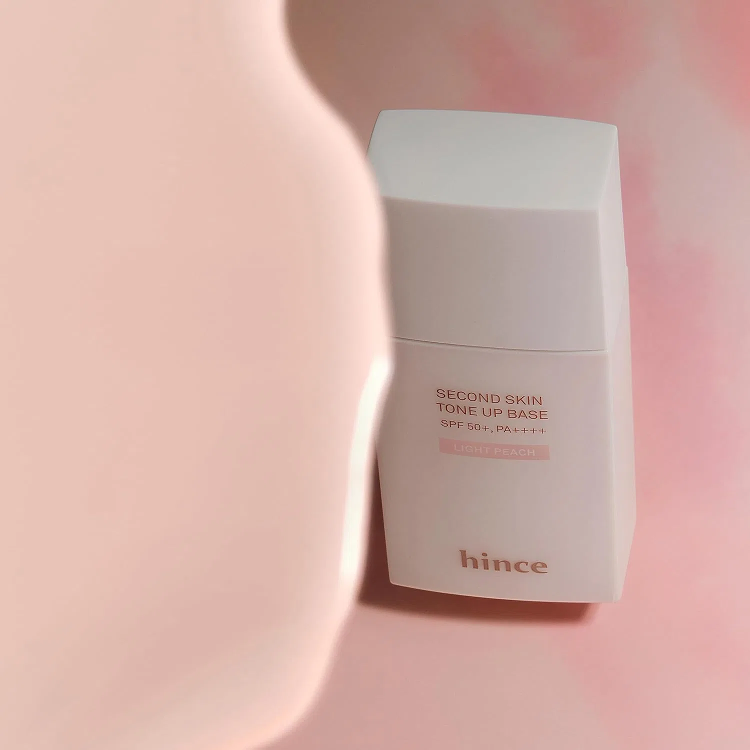 Тональное средство Hince 2nd Skin Tone Up Base Light Peach 35 мл — фото 3