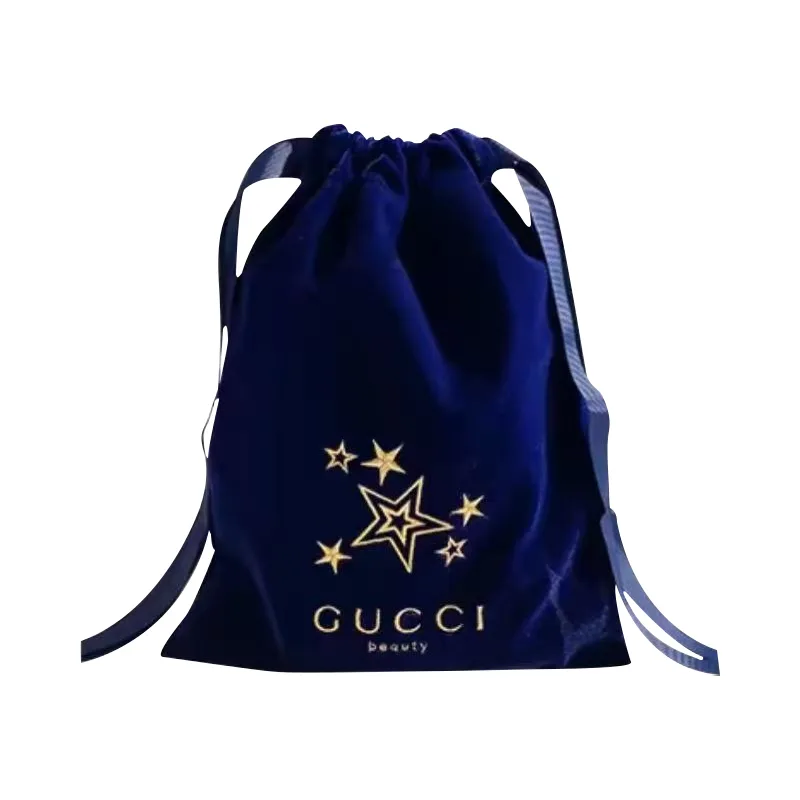 GUCCI Помада-стик Pleuche Golden Tube в подарочной коробке, бархатно-матовое покрытие, легко наносится, #208 Love for Argentina — фото 4