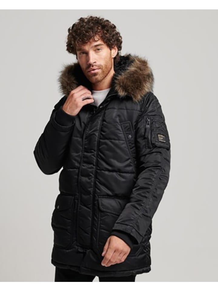 

Демисезонная куртка Superdry, черный
