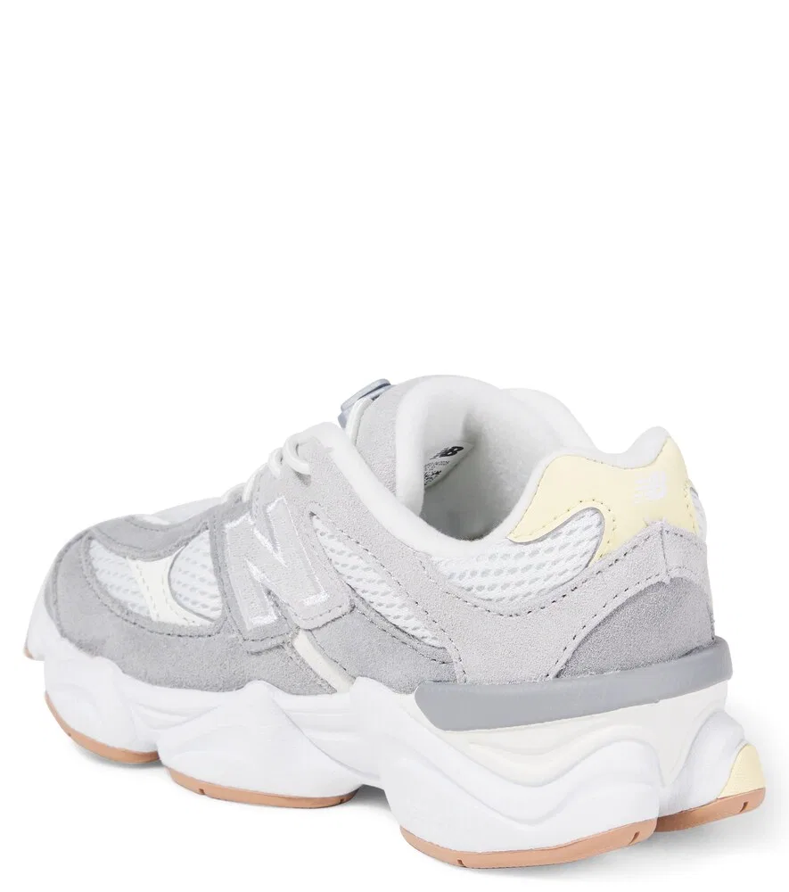 9060 Детские кроссовки из кожи и замши New Balance Kids, серый — фото 2