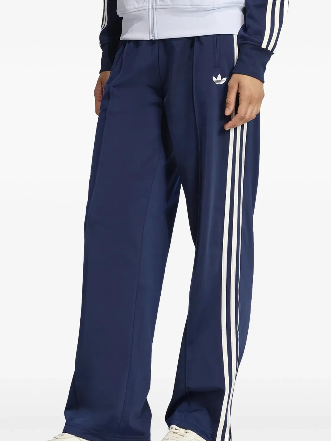 Брюки свободного кроя с тремя полосками adidas, индиго — фото 2