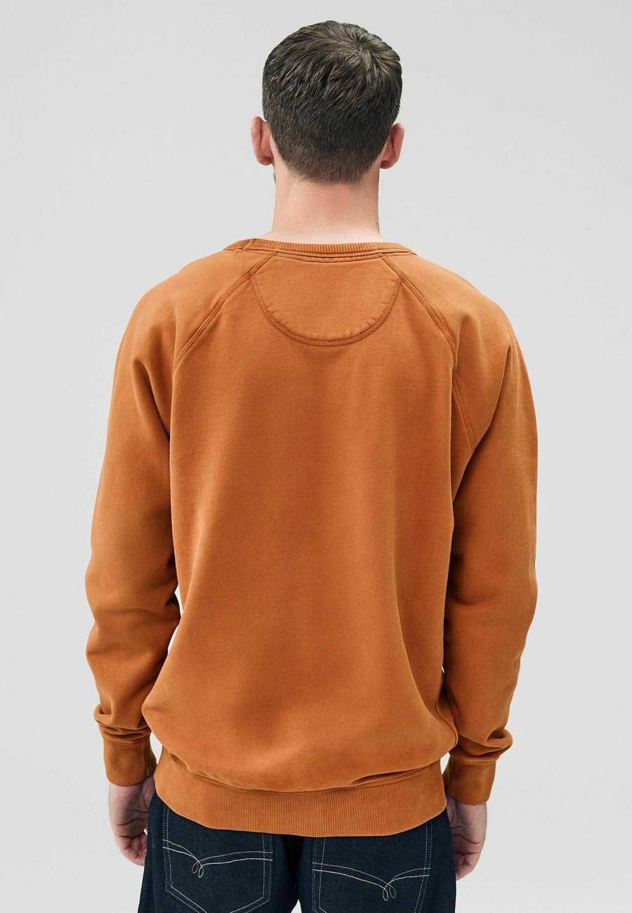 Толстовка Next HEAVYWEIGHT WASHED CREW, Ochre Yellow/Yellow — фото 3