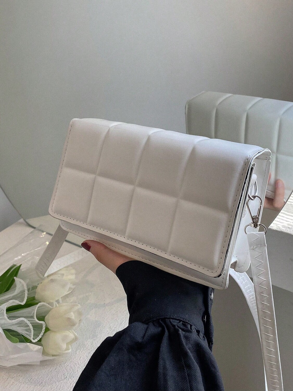 

Сумка квадратная Mini в клетку, белый