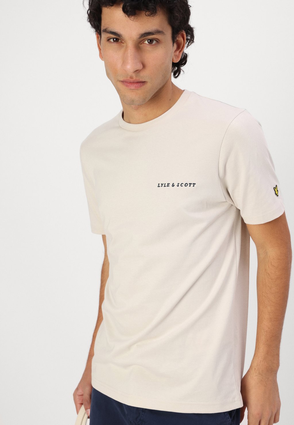 

Базовая футболка EMBROIDERED Lyle & Scott, темно-синий
