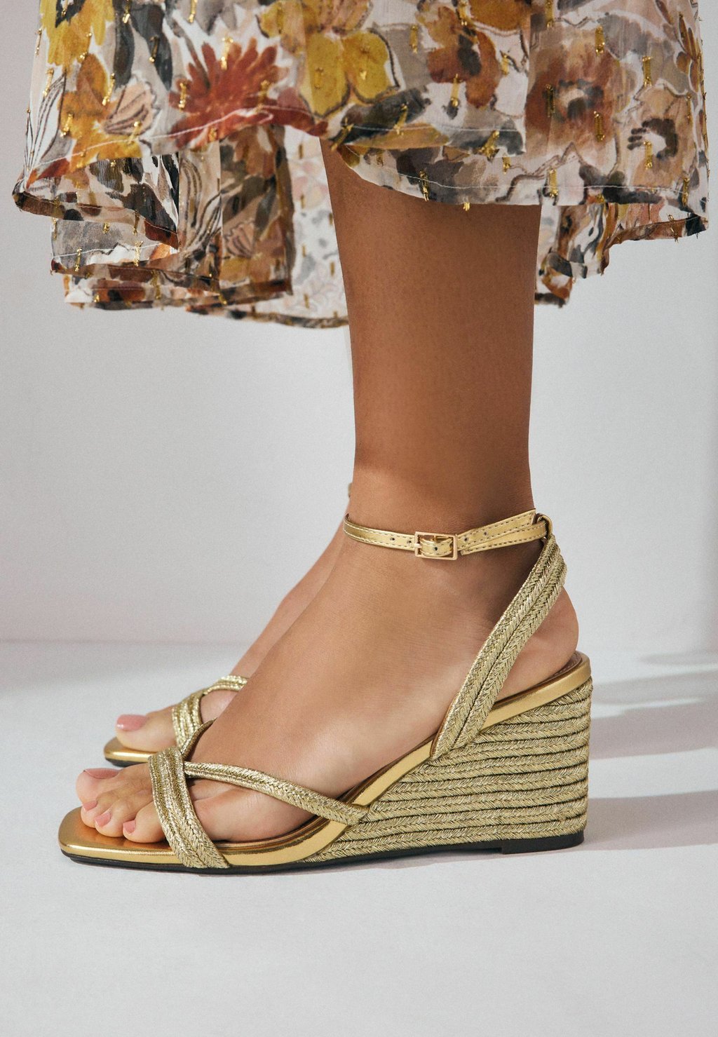 Сандалии High heeled sandals Next, золотой — фото 2