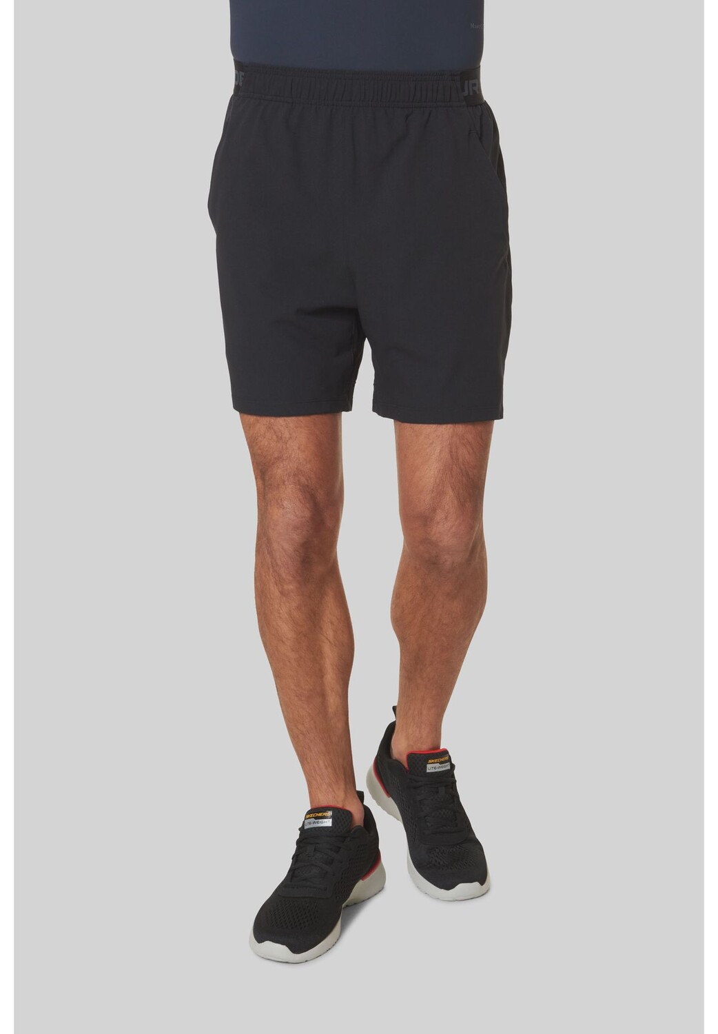 

Шорты тренировочные, эластичный пояс, водоотталкивающие, мужские UNDER ARMOUR, черный