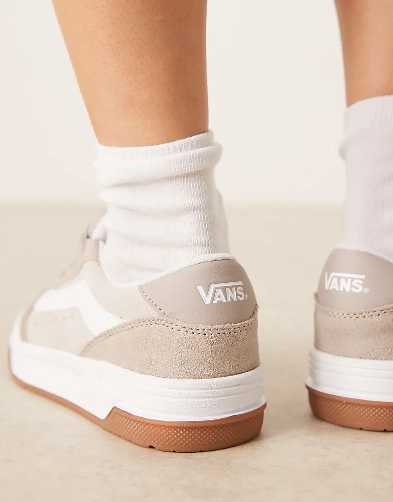 Замшевые кроссовки Vans Hylane в нейтральных двухцветных тонах — фото 4