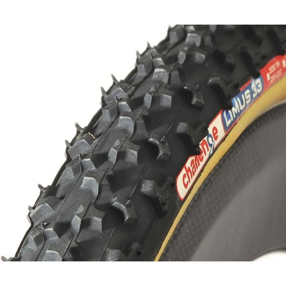 

Гравийная шина Challenge Limus Pro Tubular 700 x 33 rigid, серебряный