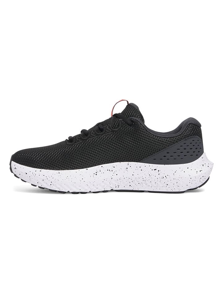 

Беговые кроссовки Under Armour, черный