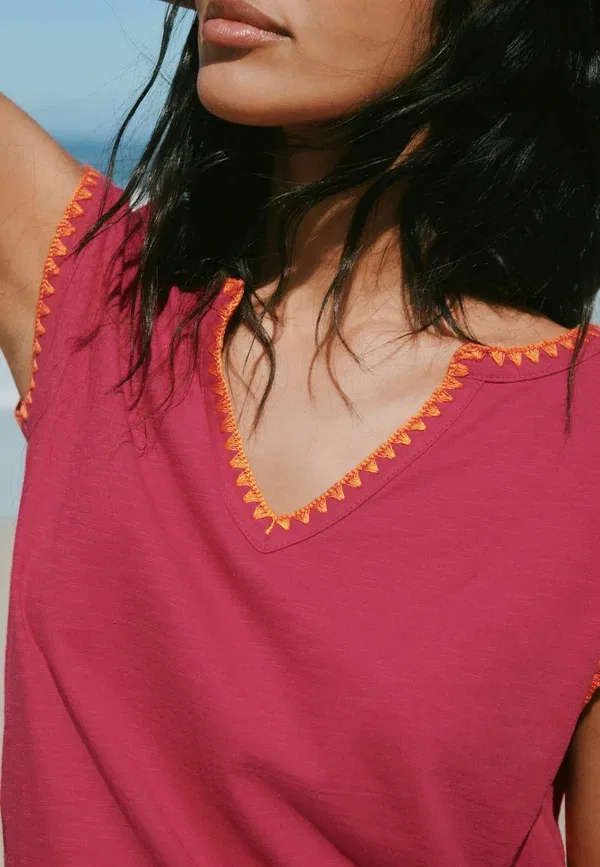 Блуза Next, Regular fit bubblehem notch neck whipstitch short sleeve top, розовый