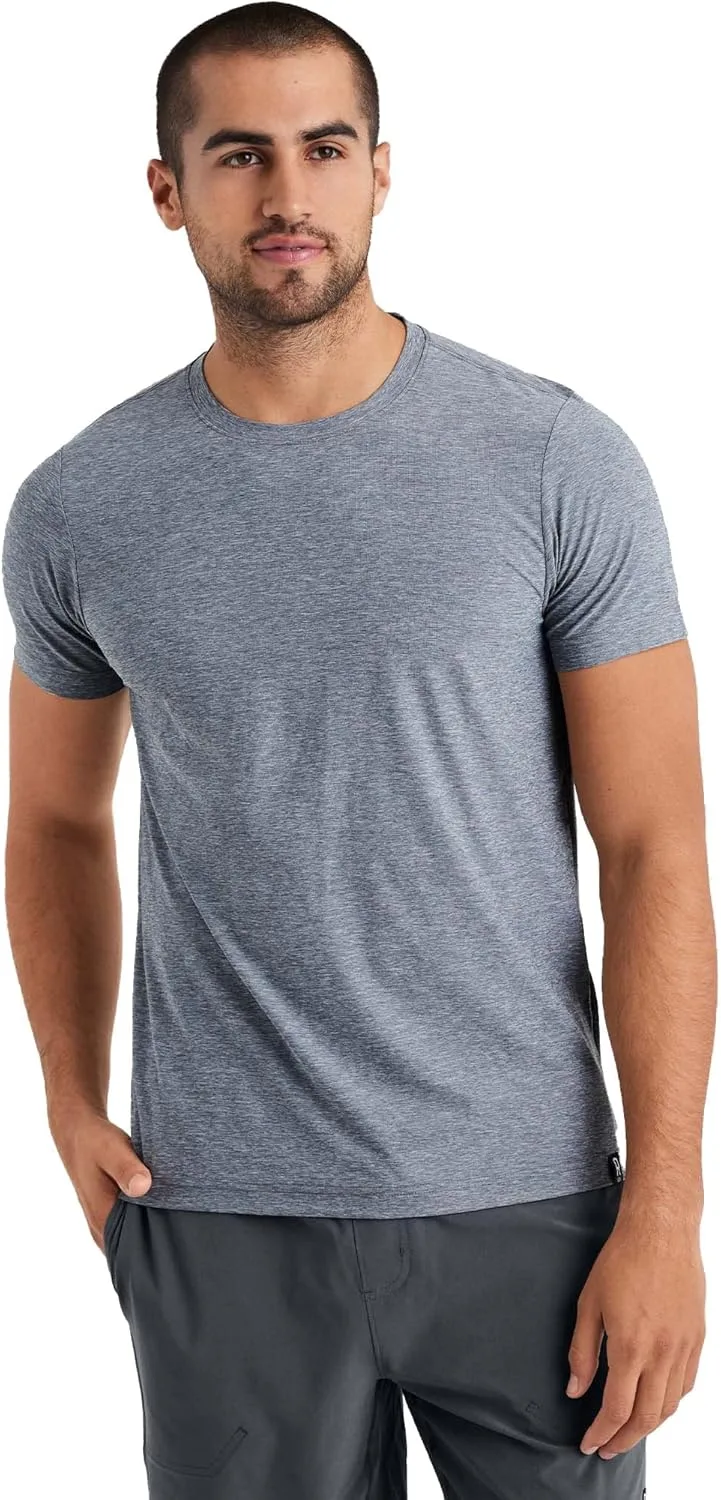 

Rhone Men's Essentials Training Tee, легкая ткань из переработанного полиэстера, технология отвода влаги, 4-сторонняя растяжка