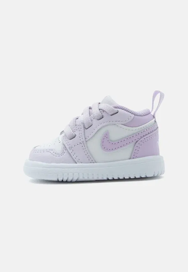 Детские кроссовки Jordan 1, едва виноградный/белый/фиолетовый туман