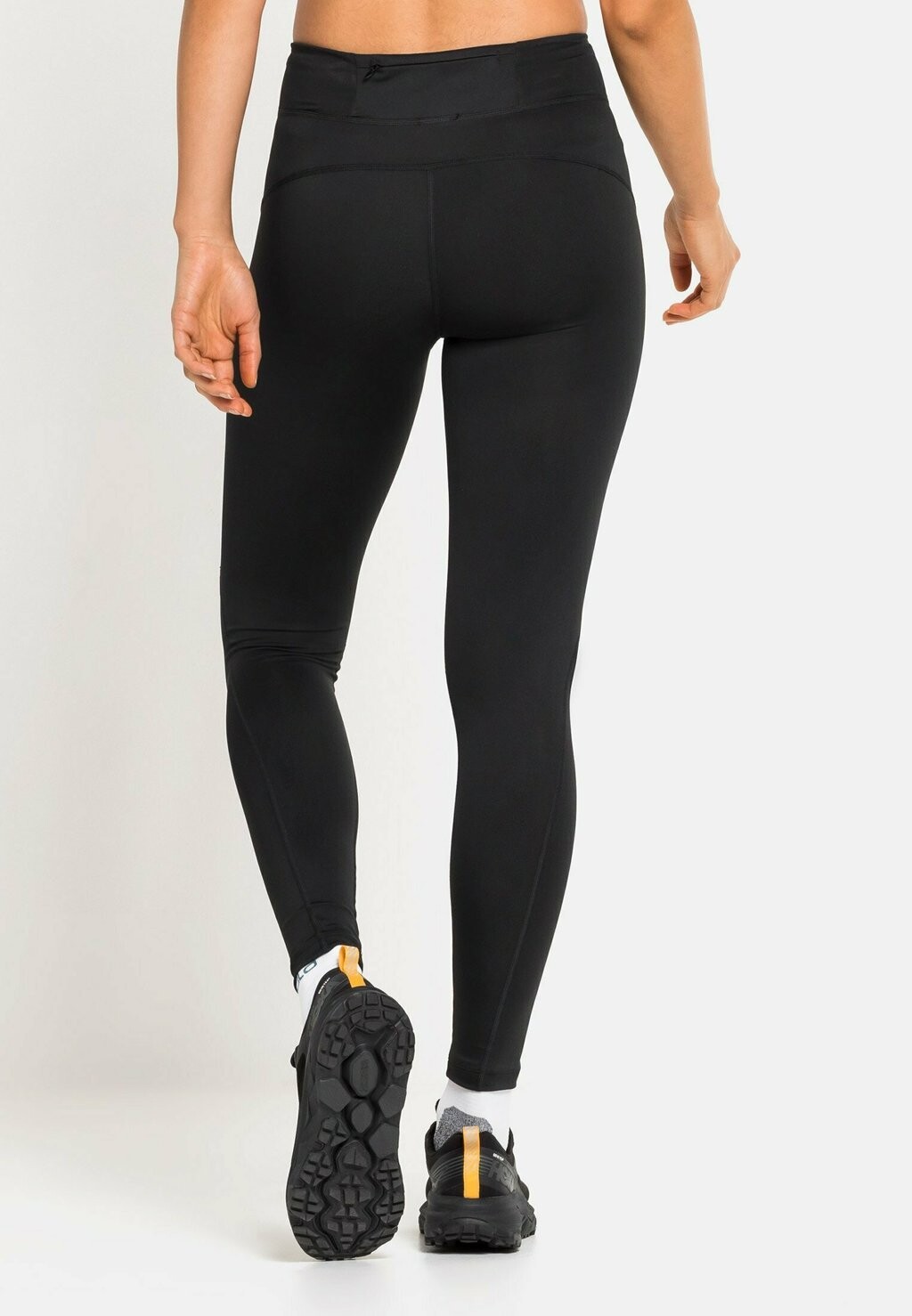 

Тайтсы ESSENTIALS SOFT ODLO, черный