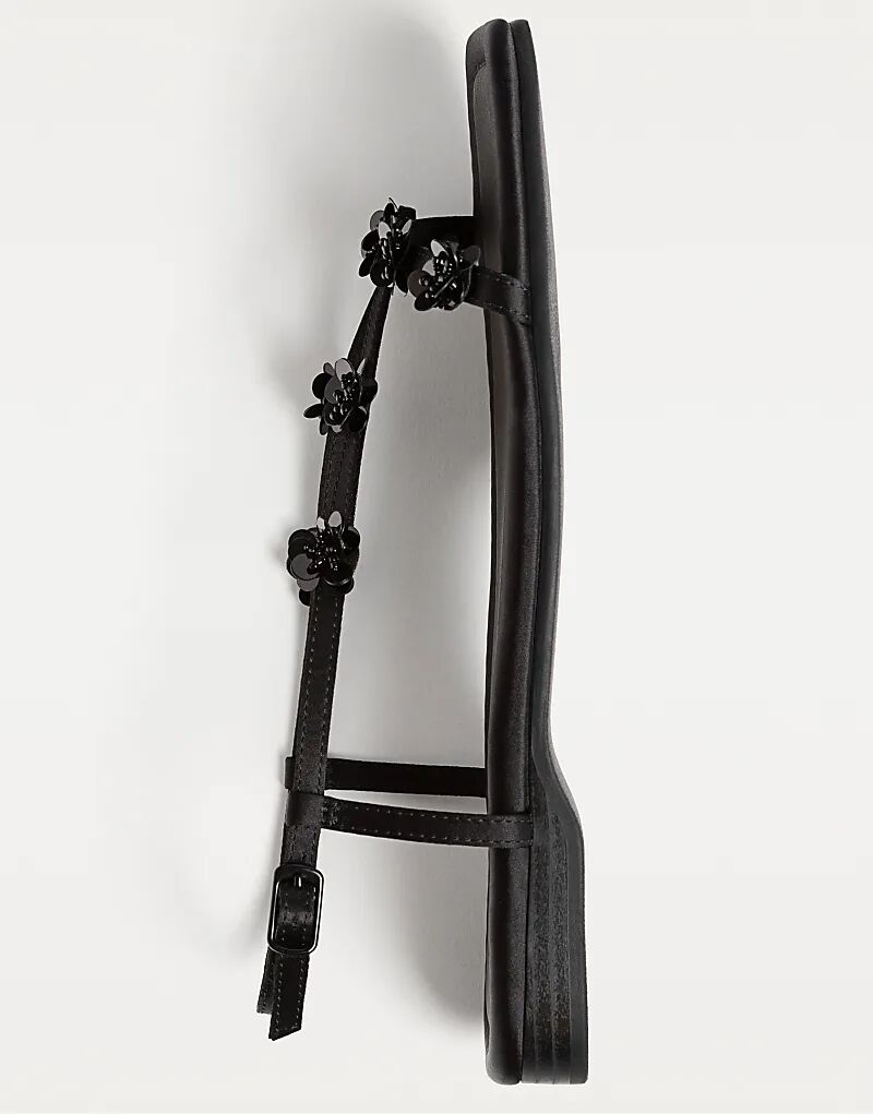 Босоножки Stradivarius с цветочным принтом на плоской подошве черного цвета — фото 3