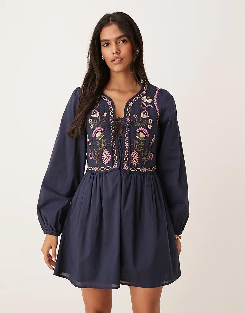 

Контрастное мини-платье-жилет от Nobody's Child Monroe с темно-синим цветочным принтом