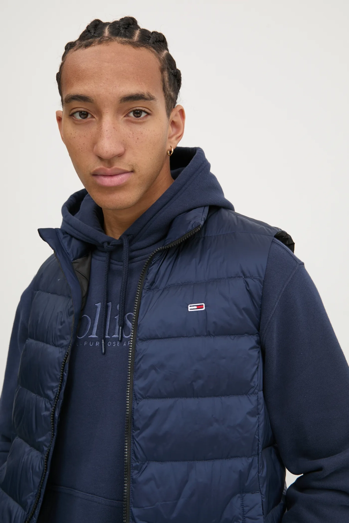

Пуховый жилет Tommy Jeans, темно-синий