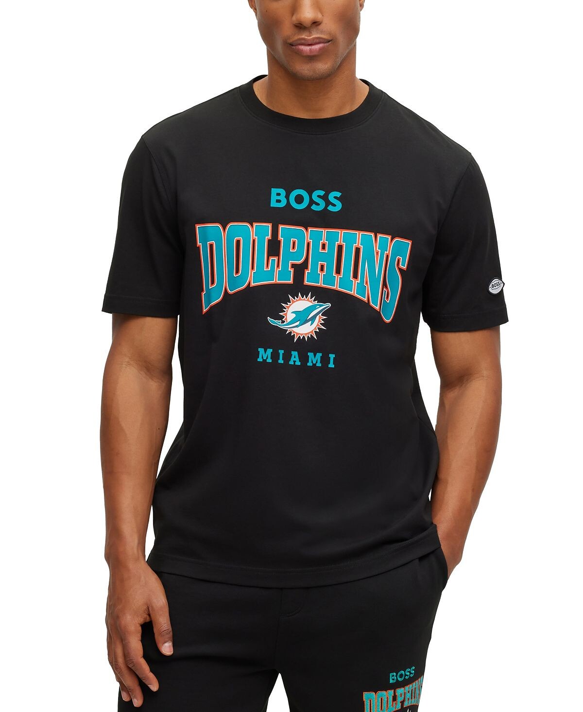 

Коллекция мужских футболок Hugo Boss x NFL