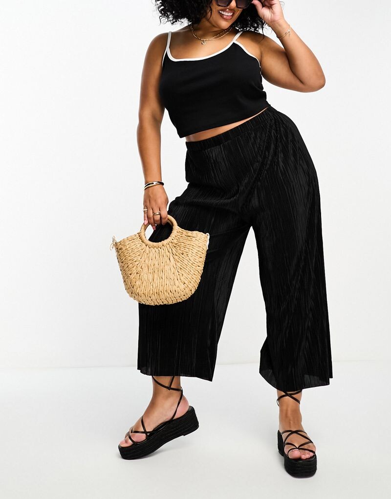 

Черные плиссированные широкие брюки-кюлоты ASOS DESIGN Curve
