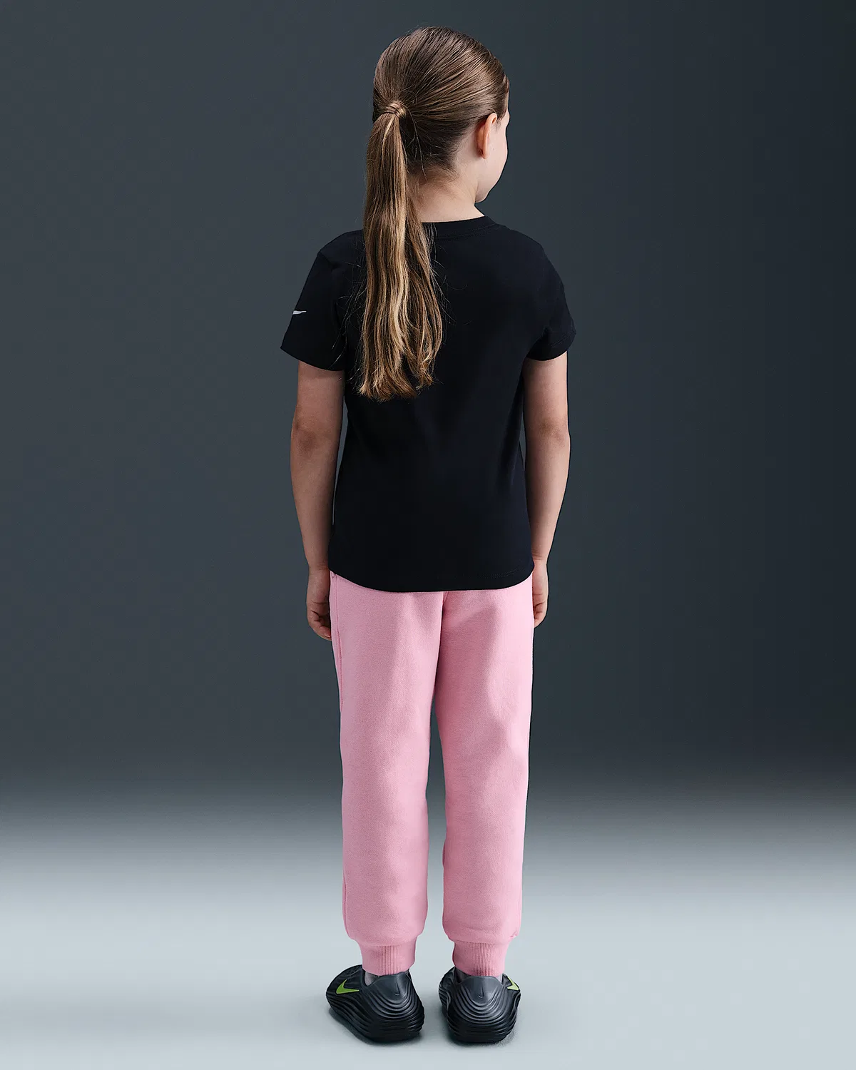 Детские флисовые джоггеры Nike Sportswear Club, Medium Soft Pink — фото 4
