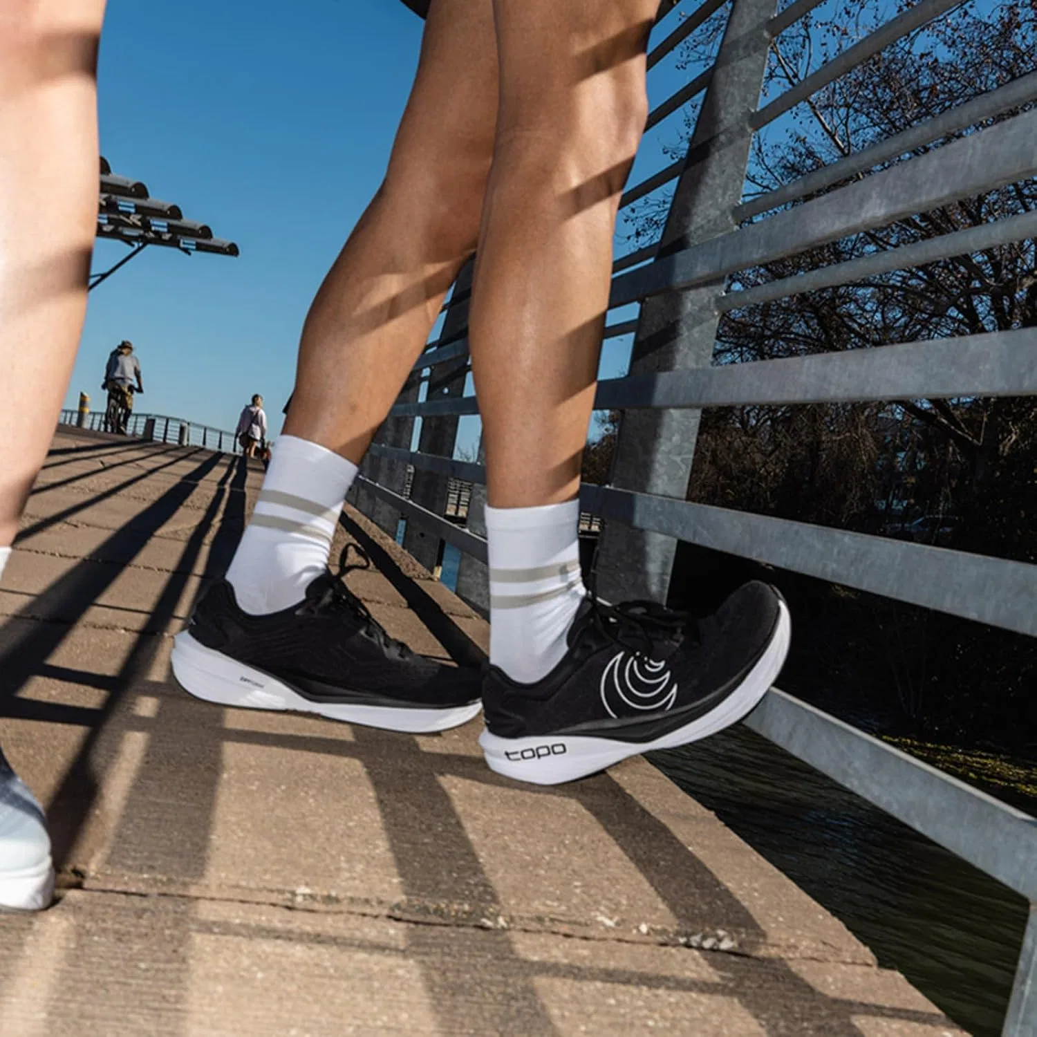 Мужские кроссовки Topo Athletic Phantom 4, 2-Black White — фото 3