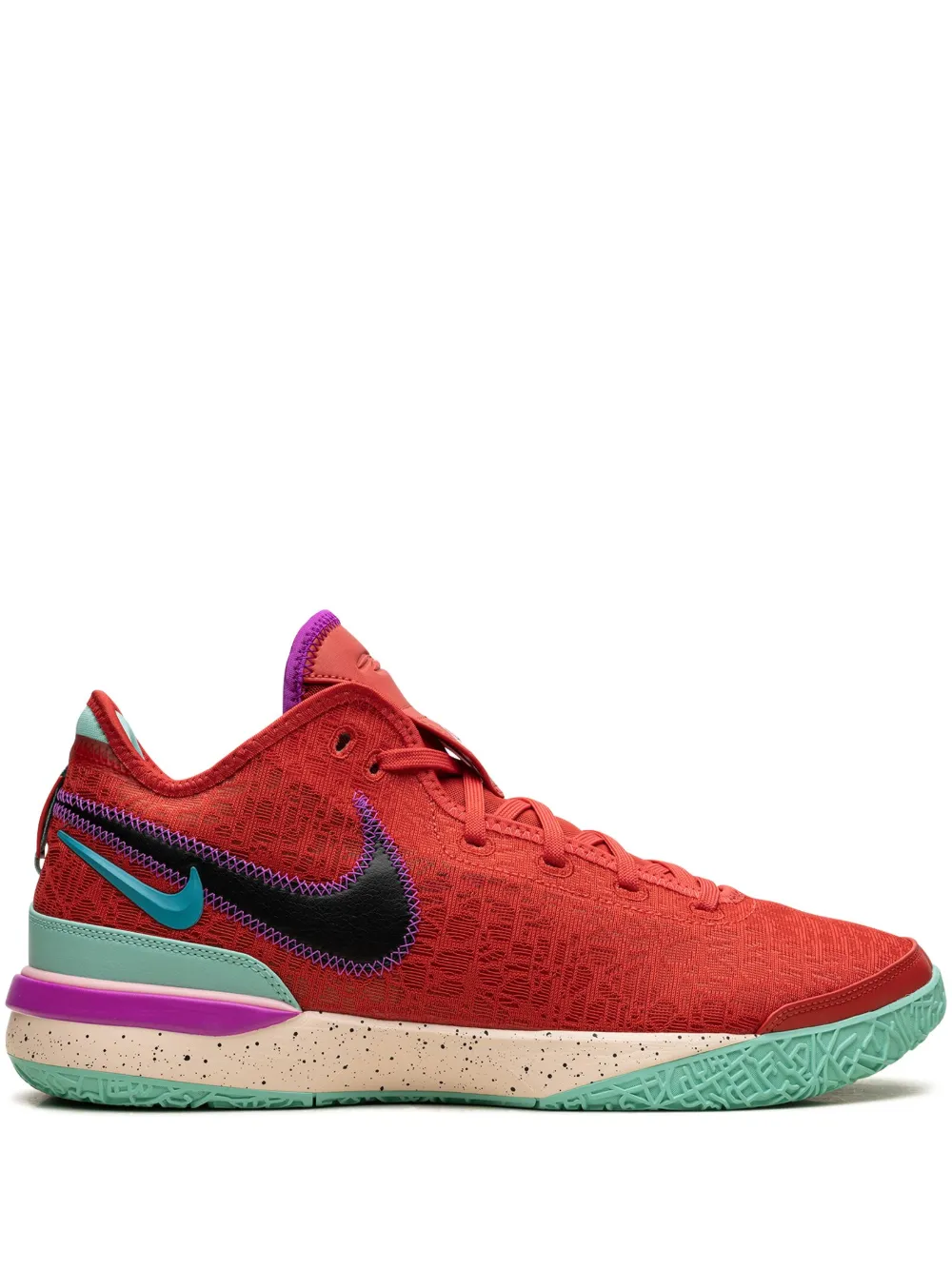 

Кроссовки LeBron NXXT Gen Track Red Nike, красный
