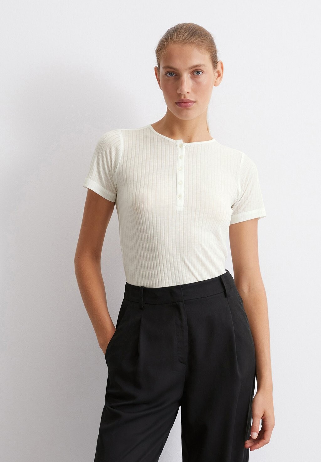 

Базовая футболка HENLEY Marc O'Polo, белый