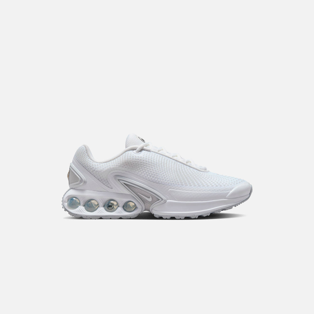 

Кроссовки Nike Air Max Dn, цвет Black/White/Cool Grey/Pure Platinum
