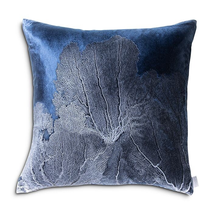 

Подушка Aviva Stanoff Navy Sea Fan Signature Velvet Collection, 20 x 20 дюймов, синий