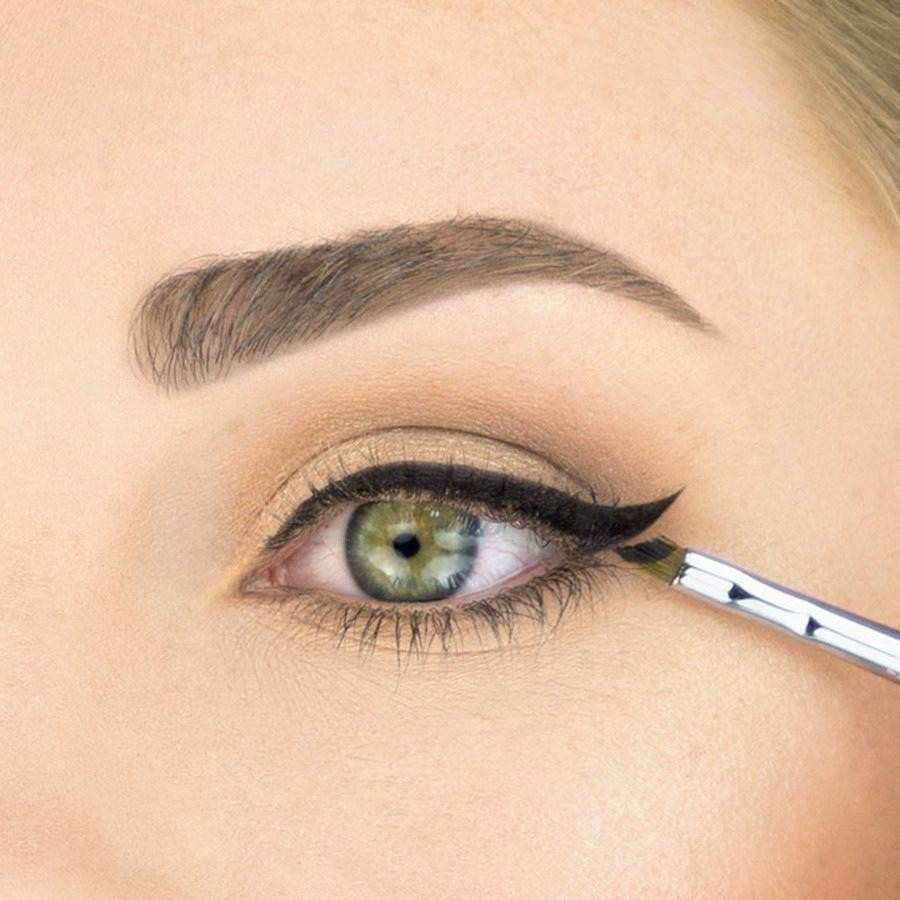 Кисть для лица e06 winged liner tm brush Sigma, количество 1 шт. — фото 3