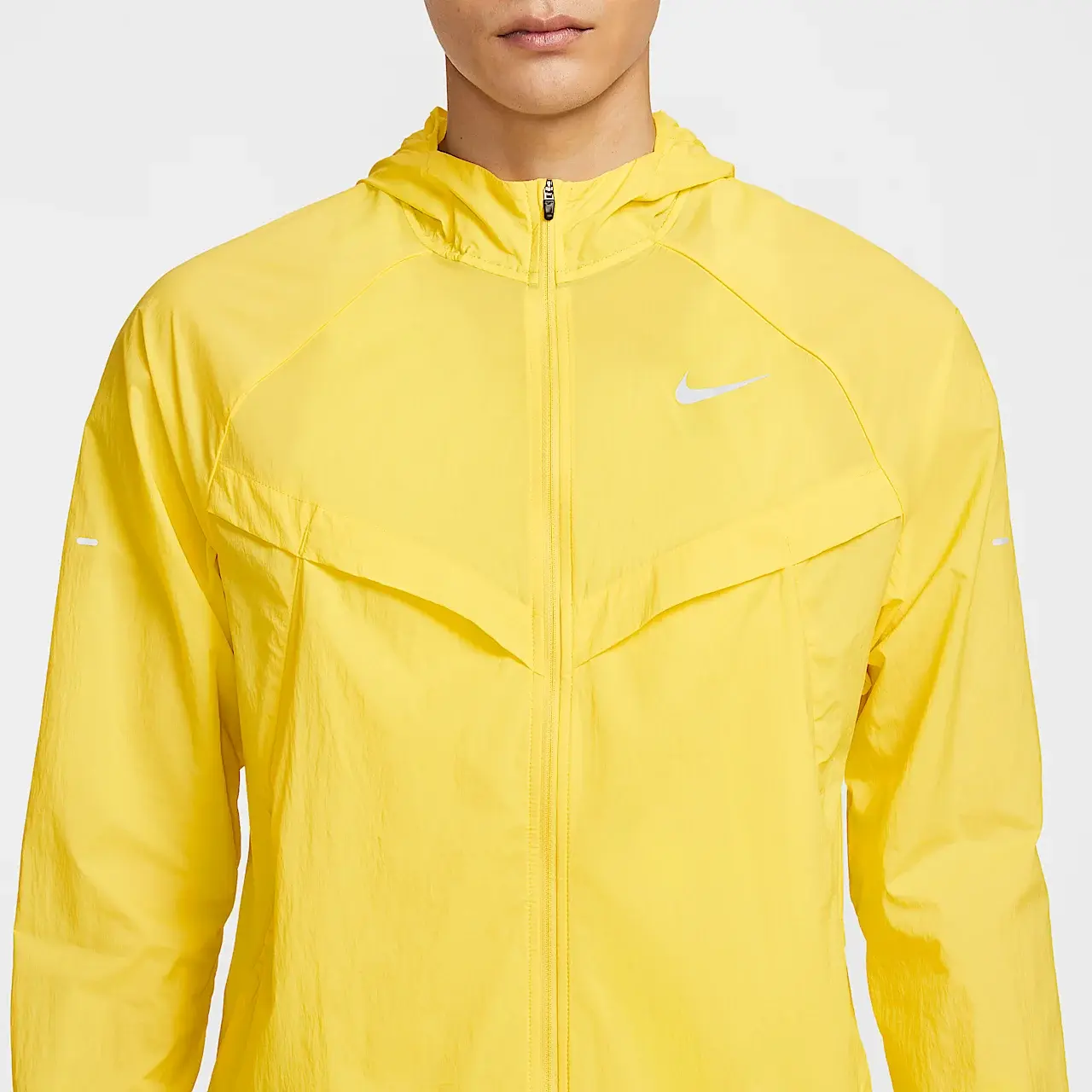 Nike Куртка Stride Repel мужская светящаяся желтая, Glowing Yellow — фото 4