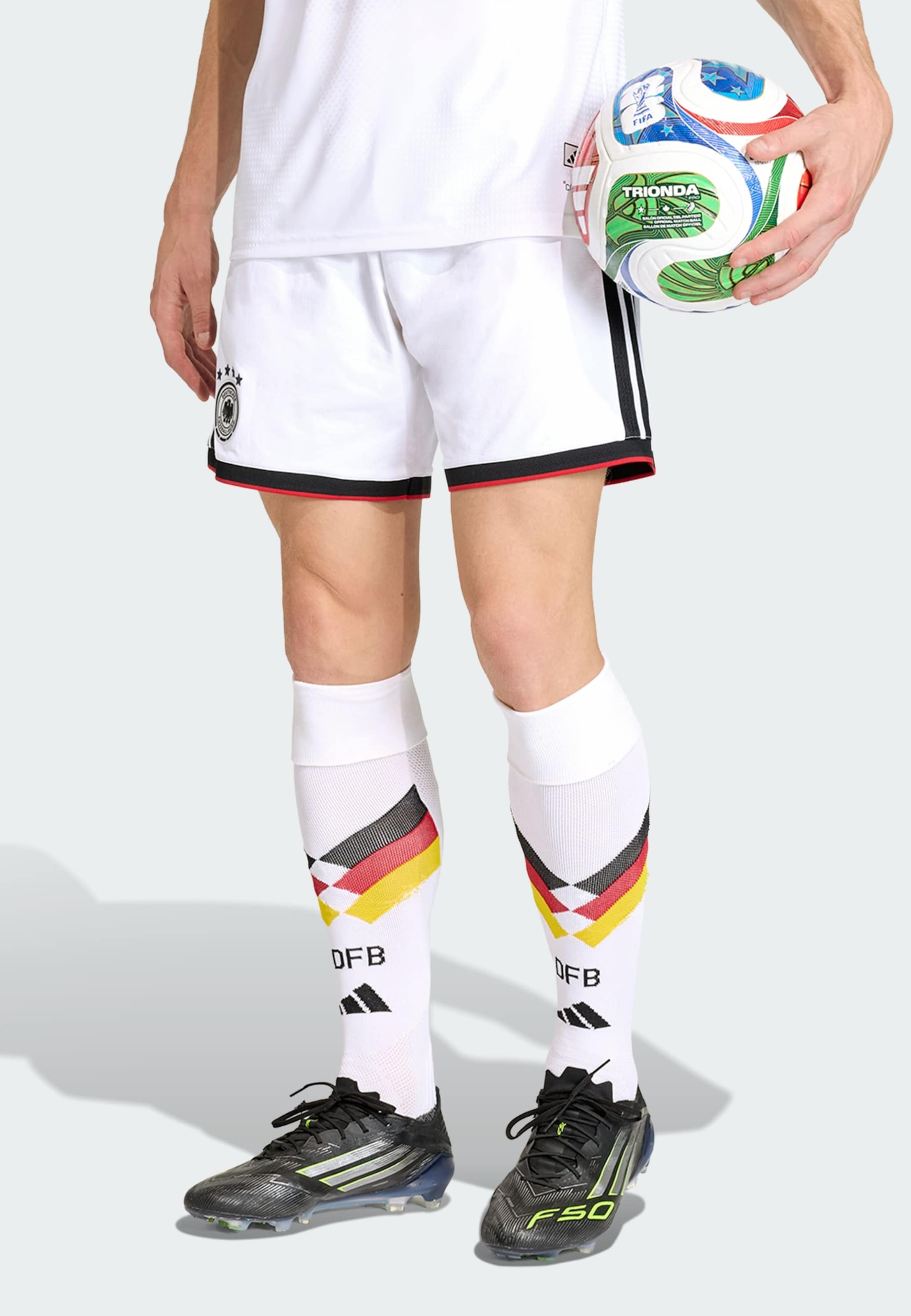 Adidas Performance Шорты для тренировок свободного кроя 'Deutschland 26 Authentic' в белом цвете — фото 2