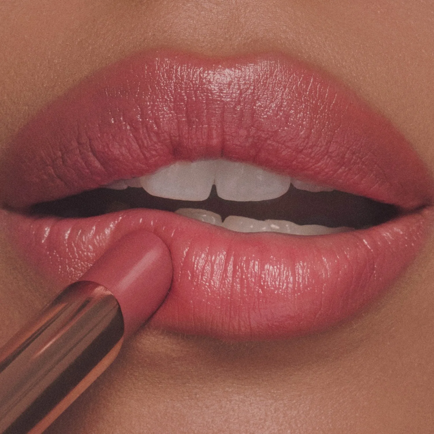 Бальзам-тинт для губ Charlotte Tilbury Pillow Talk, blushed rose, 2 г — фото 2