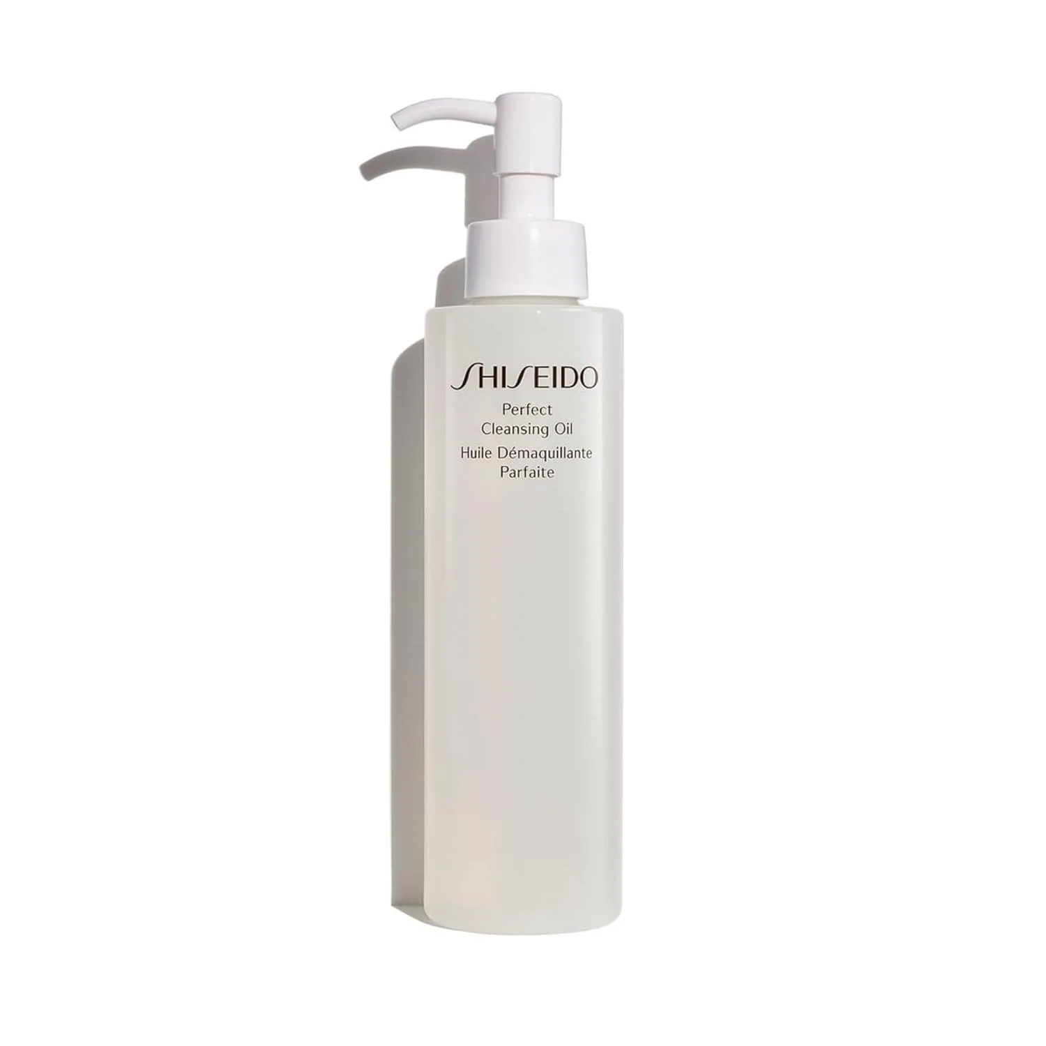 Очищающее масло Shiseido Perfect Cleansing Oil - легкое средство для ежедневного умывания, придающее коже мягкость и сияние - удаляет водостойкий макияж, загрязнения и остатки макияжа. 300 мл