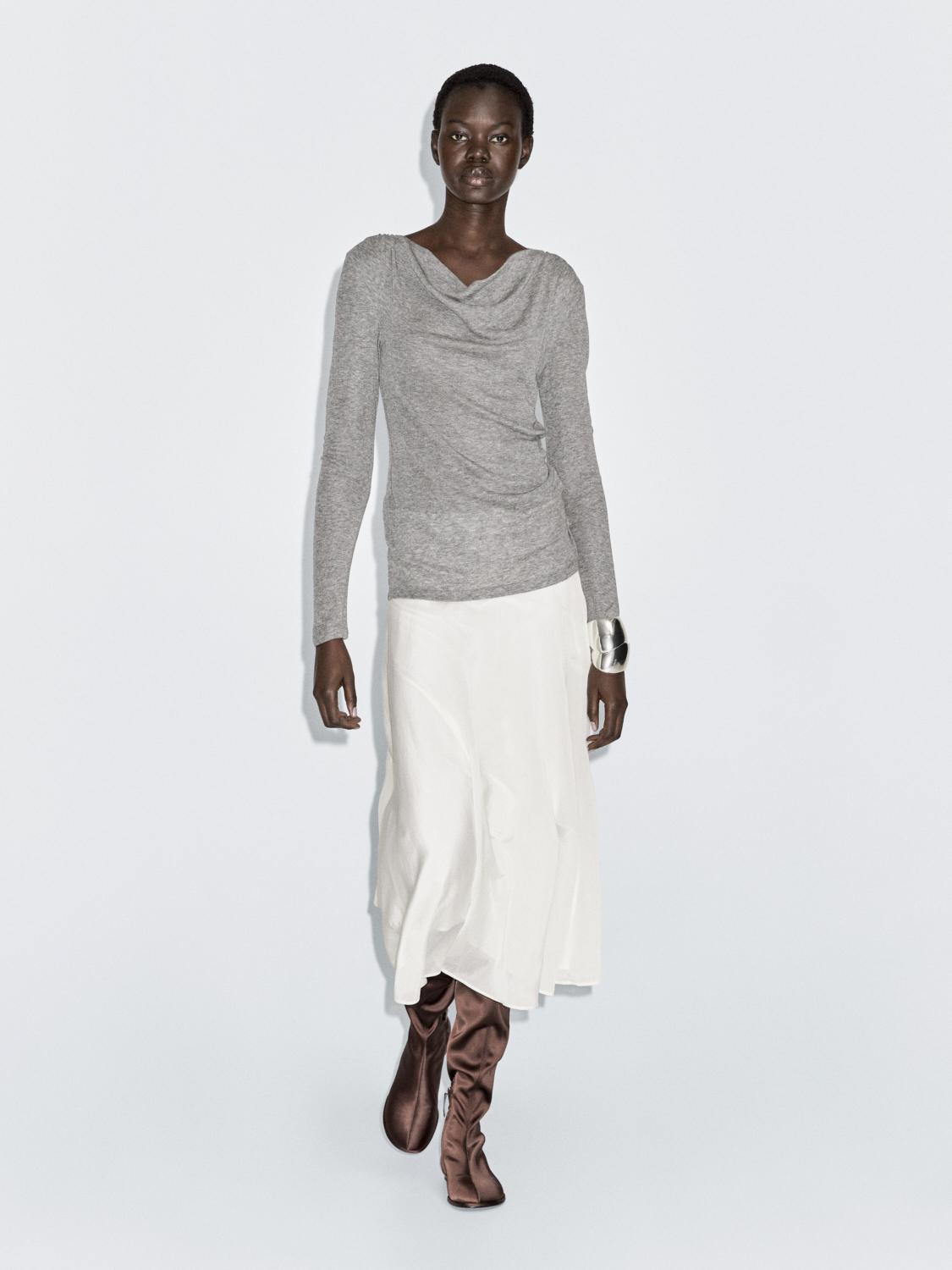 

Футболка с длинными рукавами и драпированным вырезом Massimo Dutti, Mink