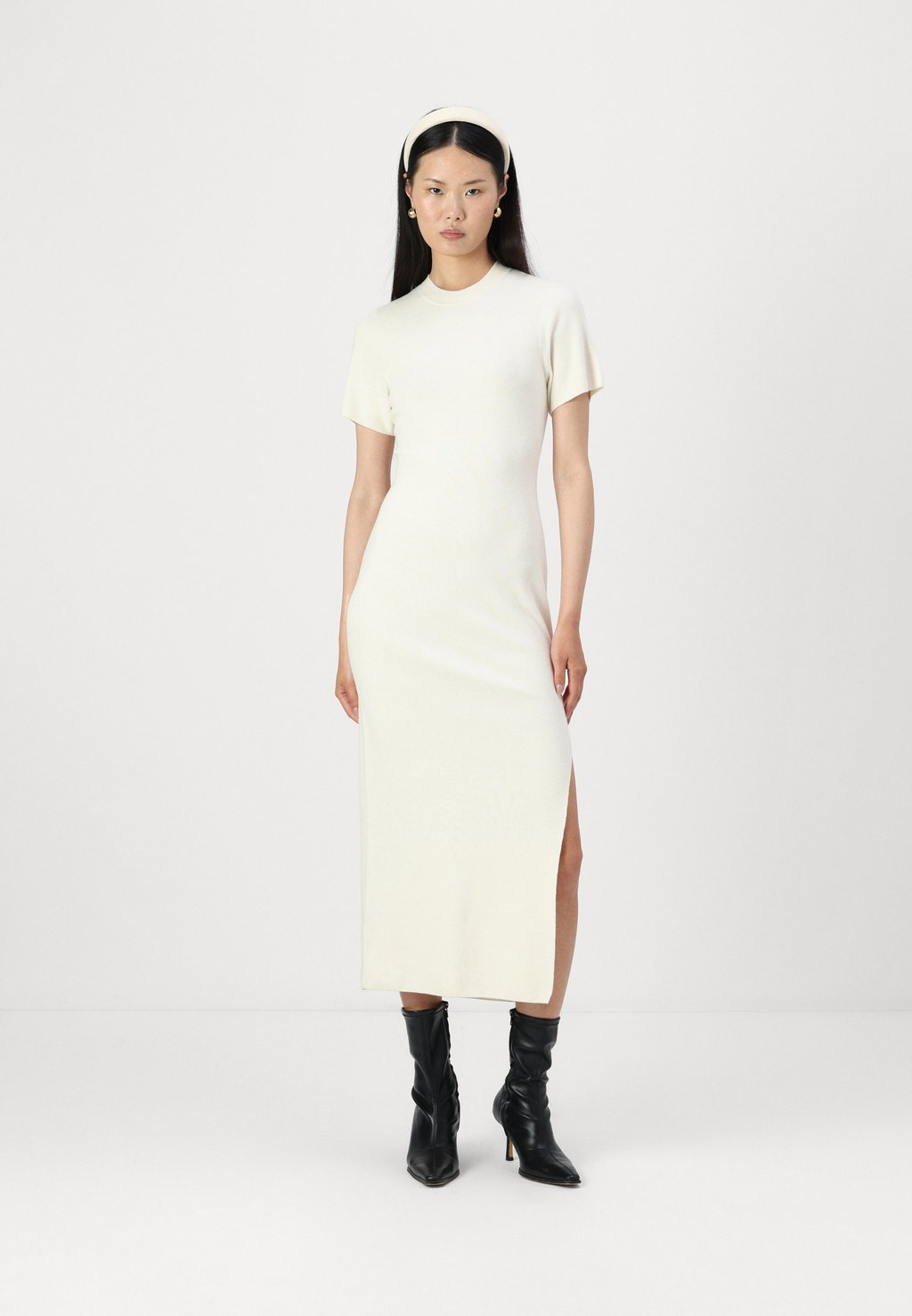 

Платье-джемпер SWEATER DRESS Abercrombie & Fitch, молочный