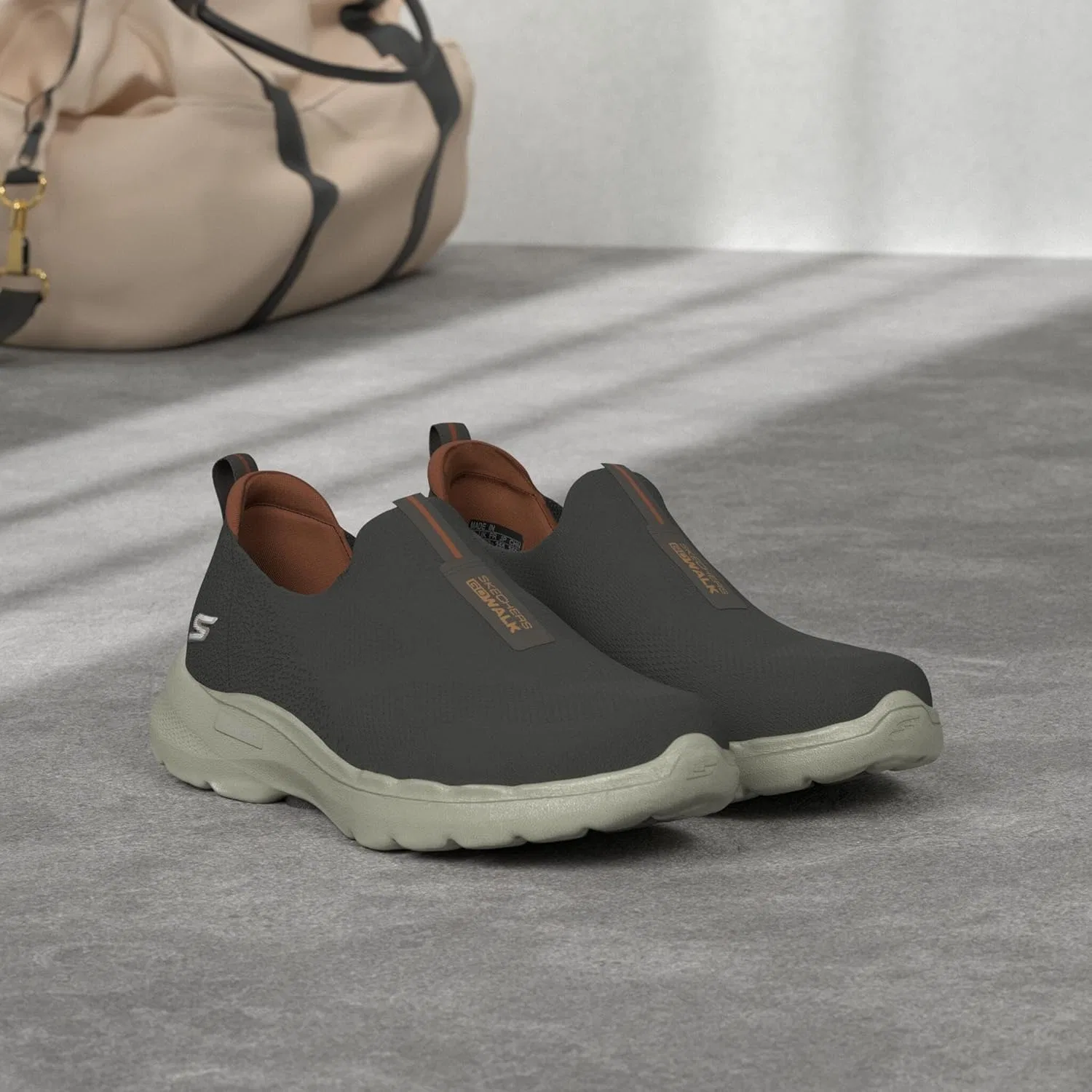 Женские кроссовки Skechers Premium, Taupe — фото 2