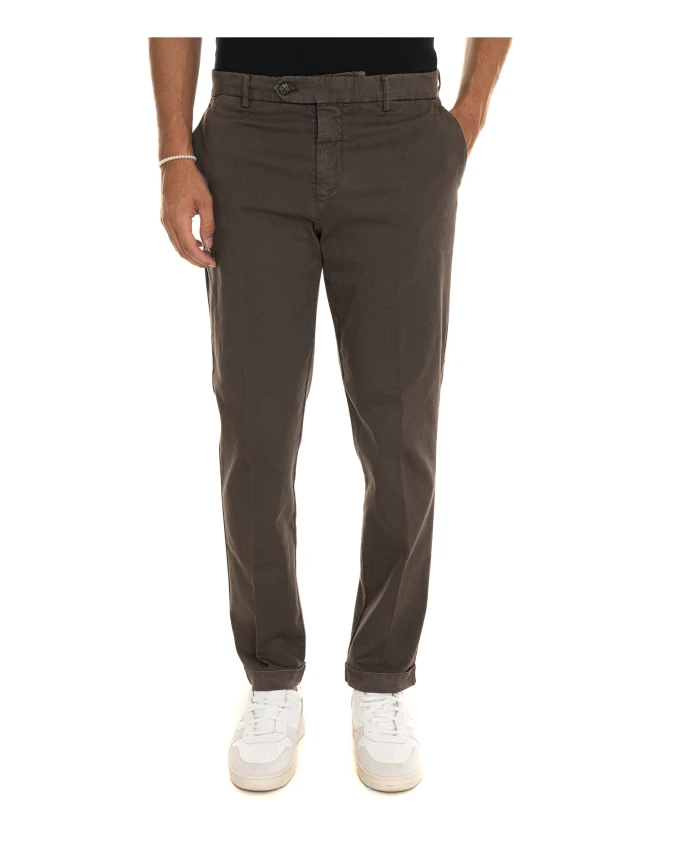 

Брюки чинос, сшитые на заказ, с подвернутым низом. Berwick, коричневый