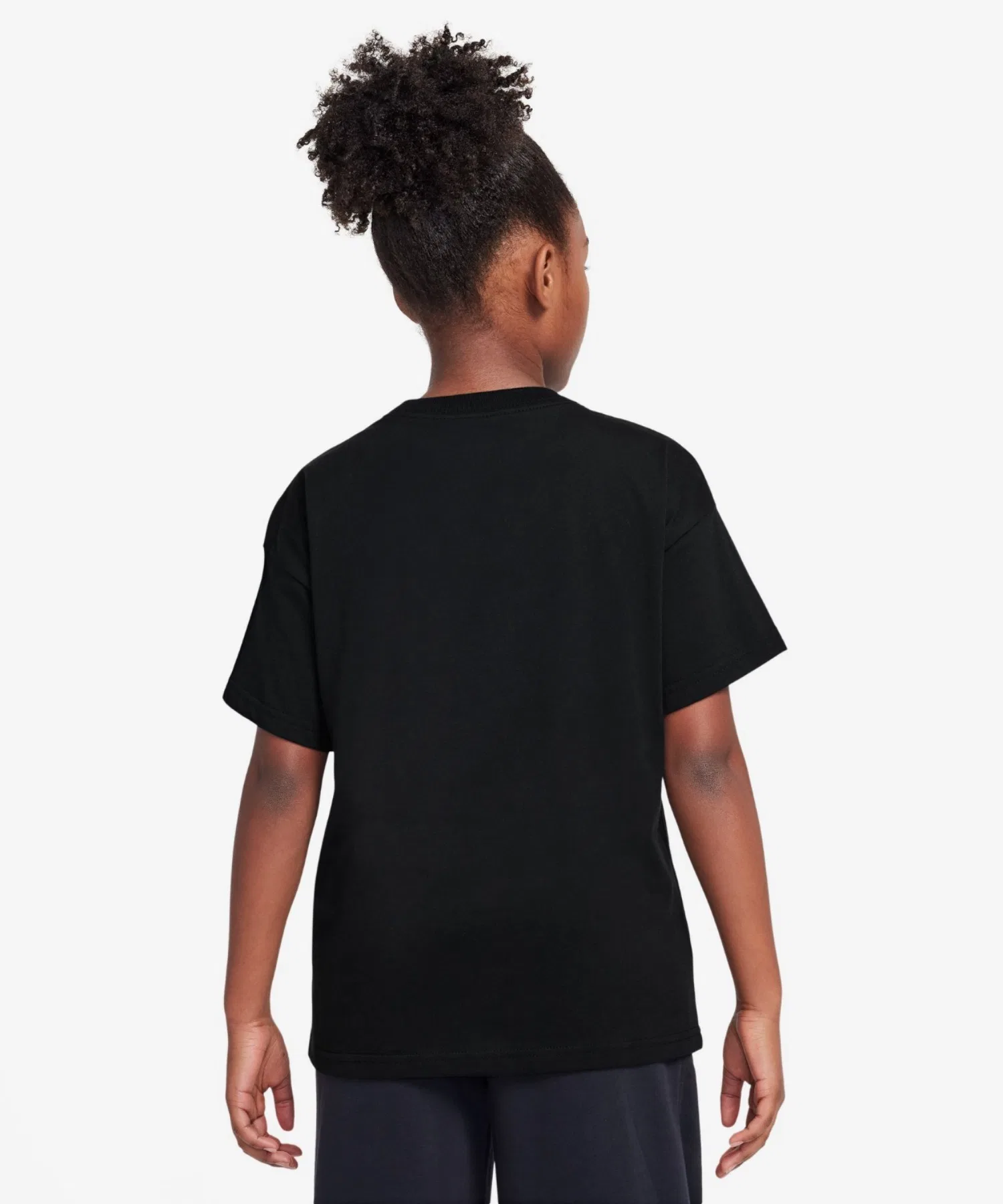 Детская футболка Nike Sportswear Big Kids' (Girls') T-Shirt — фото 2