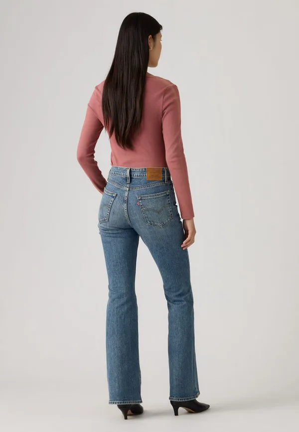 726 джинсы с высокой посадкой и расклешенными штанинами Levi'S, Face Right — фото 3