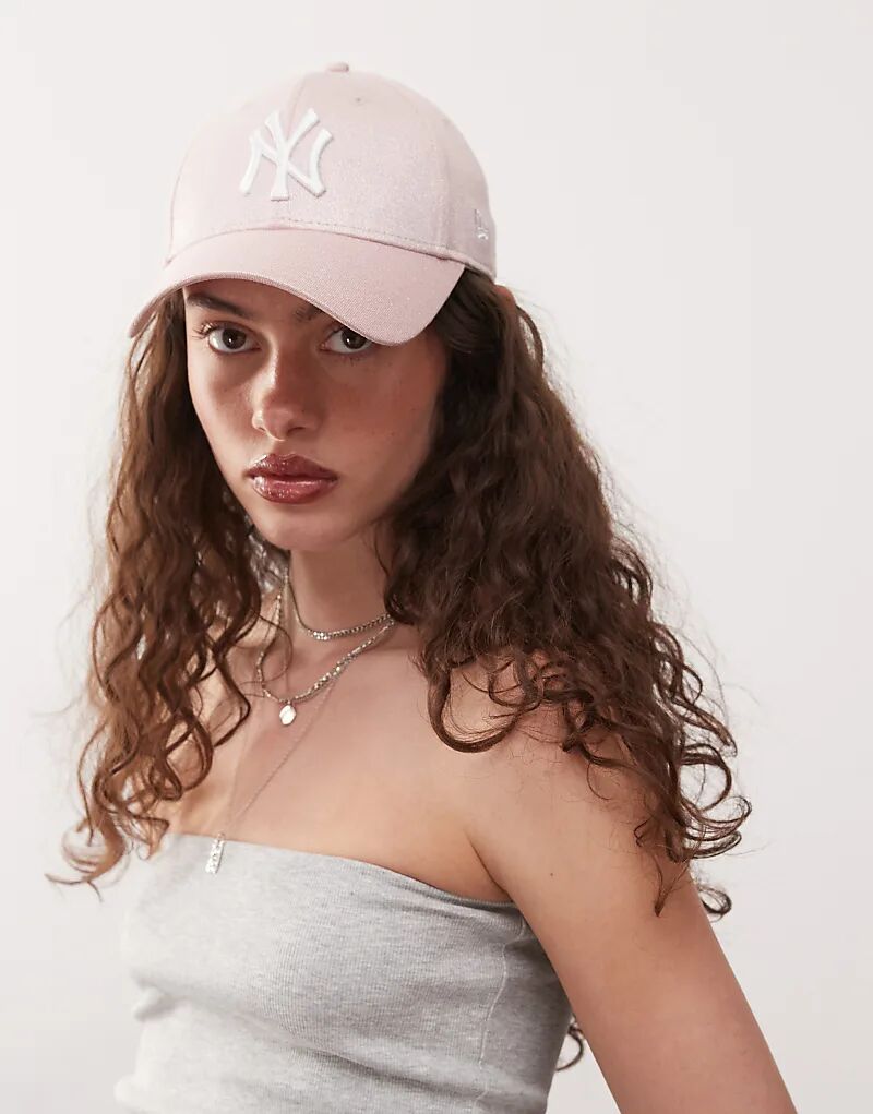 

Блестящая кепка New Era NY Yankees 9forty светло-розового цвета