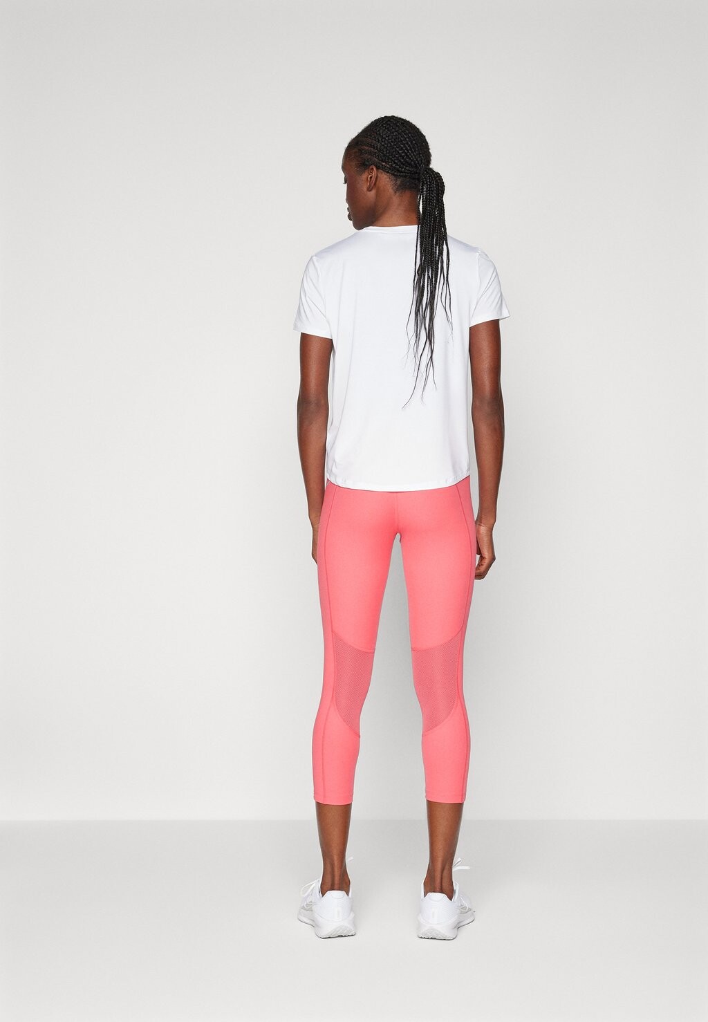 

Тайтсы FAST CROP Nike, розовый