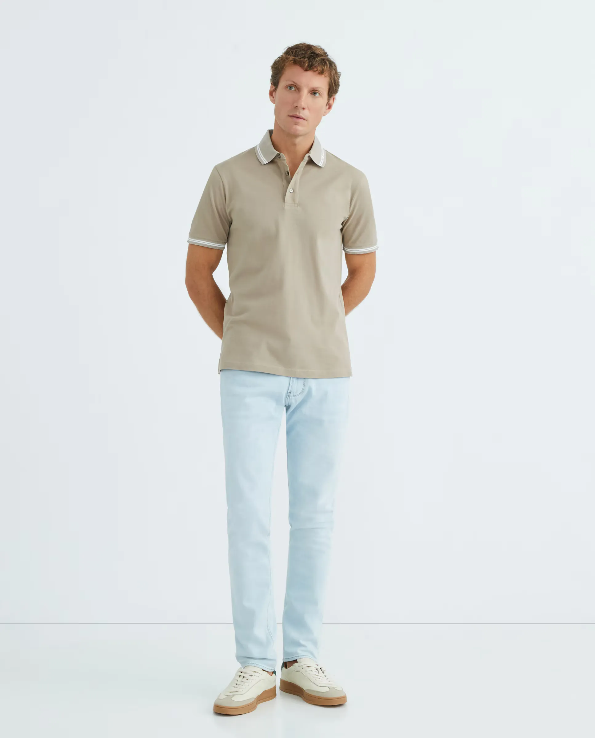 

Мужские джинсы J06 slim fit, светлая стирка Emporio Armani, светло-голубой