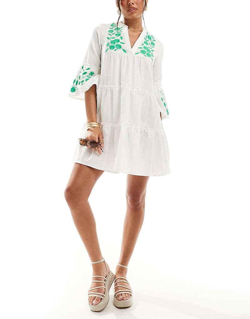 

Accessorize – Пляжное мини-платье цвета слоновой кости с длинными рукавами и вышивкой