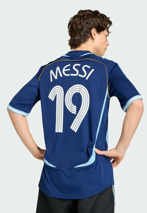 Выездная футболка сборной аргентины 2006 года, форма месси. Adidas Performance, Dark Blue — фото 2